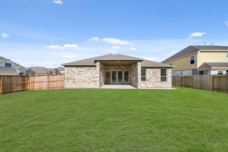 Front exterior of a new home in Beacon Hill, Waller, TX, highlighting curb appeal (Image 18).