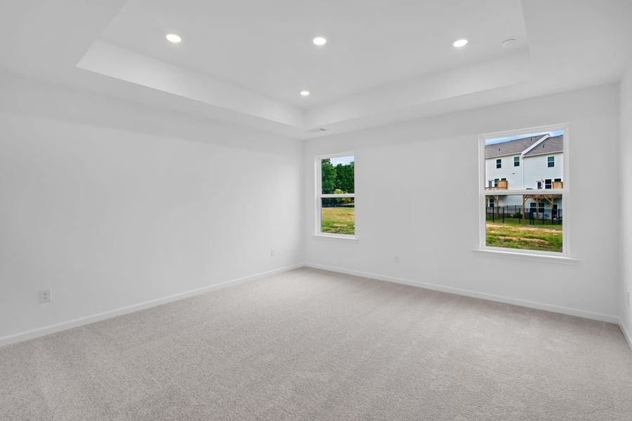 Spacious, unfurnished interior of a new home in Rosewood Farm, Lawrenceville (Image 11).