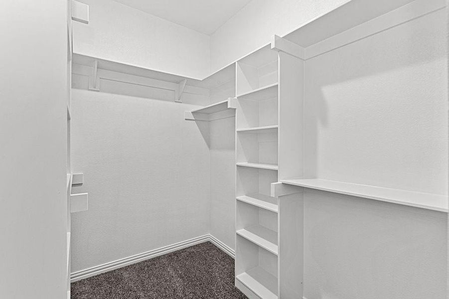 Spacious, unfurnished interior of a new home in Trails of Fossil Creek, Fort Worth (Image 23).