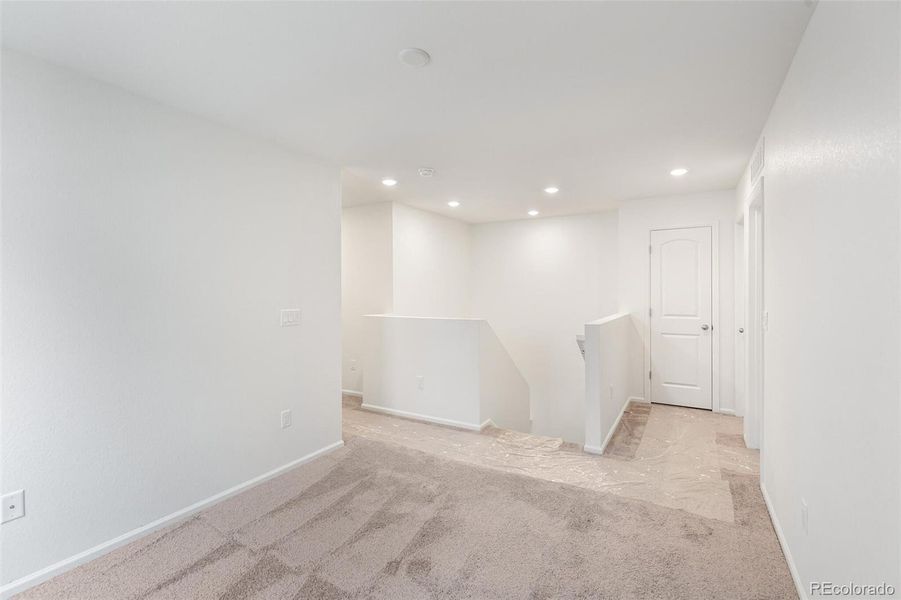 Spacious, unfurnished interior of a new home in , Watkins (Image 31).