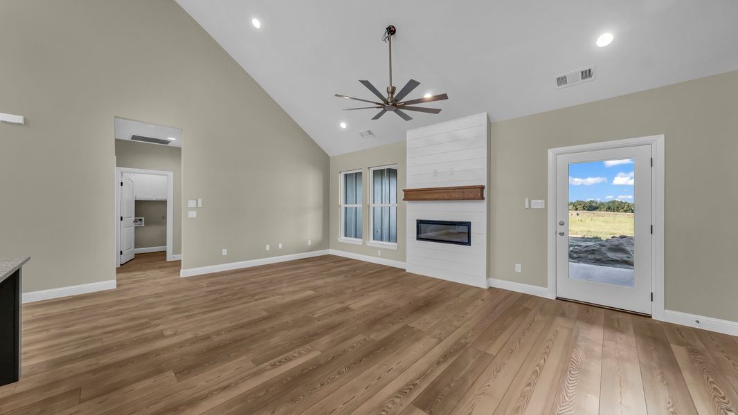 Representative unfurnished interior of a home built from the Eleanor by Zeal Home Builders in Horizon Meadow Estates, Paradise (Image 17).