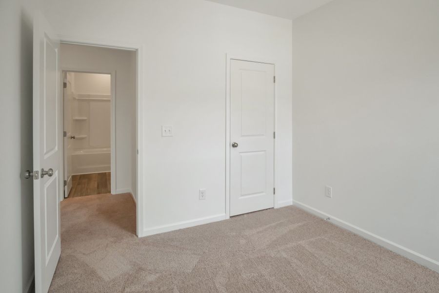 Spacious, unfurnished interior of a new home in Sweetbriar Place, Lebanon (Image 33). Spacious, unfurnished interior of a new home in Sweetbriar Place, Lebanon (Image 33).
