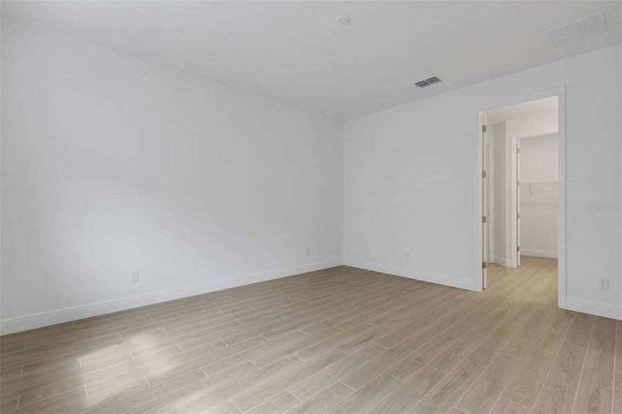 Spacious, unfurnished interior of a new home in Sweetwater at Lakewood Ranch, Lakewood Ranch (Image 20).