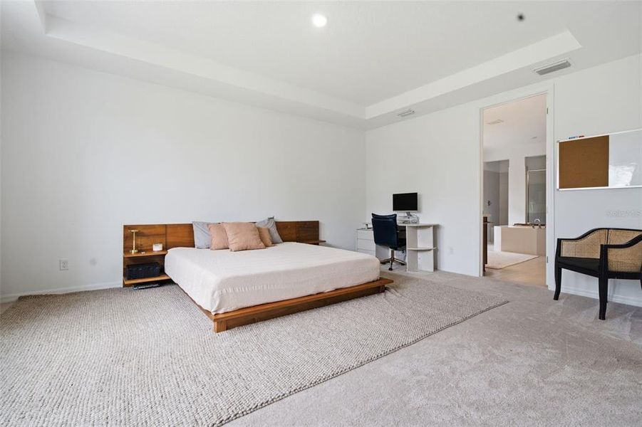 Furnished interior view inside a new home in , Bradenton (Image 40).