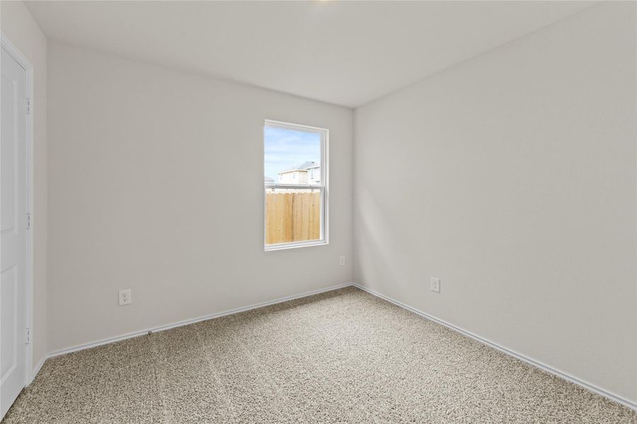 Spacious, unfurnished interior of a new home in Sunset Oaks, Maxwell (Image 20).