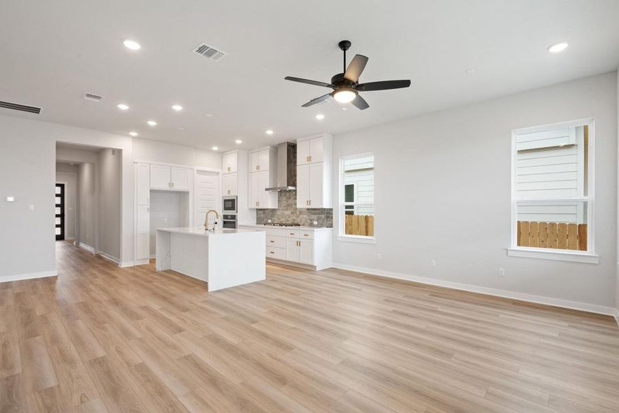 Spacious, unfurnished interior of a new home in Park Central, Georgetown (Image 16).