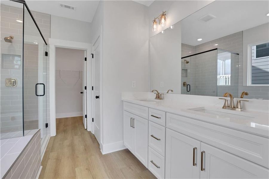 Furnished interior view inside a new home in Twin Lakes, Hoschton (Image 13).