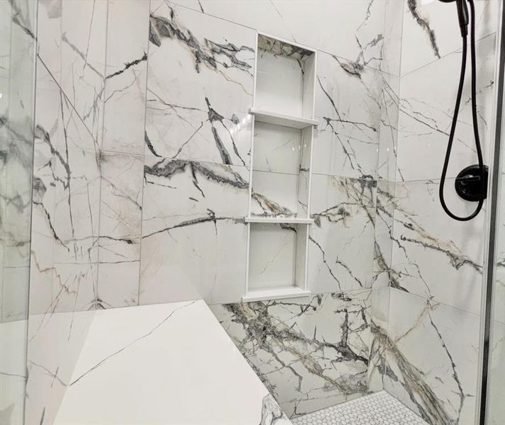 Close-up of interior finishes inside a home in , Corsicana (Image 20).