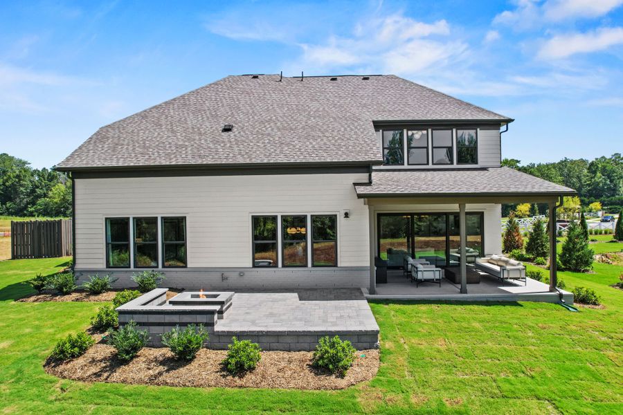 Representative exterior details of a home built from the Hampton by John Wieland in McCoy Farm, Wesley Chapel (Image 3).