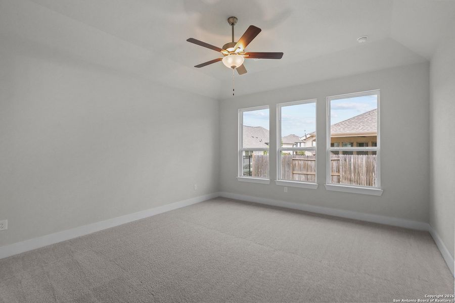 Spacious, unfurnished interior of a new home in Veramendi, New Braunfels (Image 26).