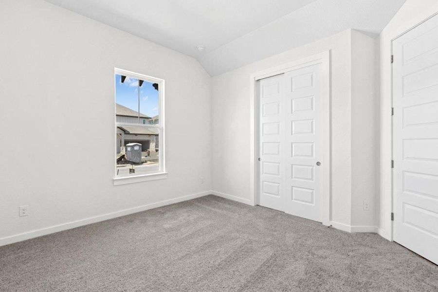 Spacious, unfurnished interior of a new home in University Heights, Round Rock (Image 25).