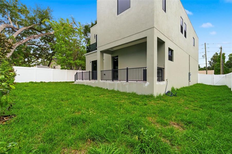 Exterior details and patio area of a home in , Safety Harbor (Image 25).