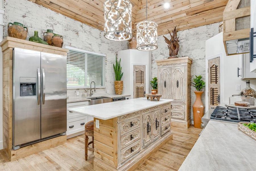 Furnished interior view inside a new home in , Weatherford (Image 8).
