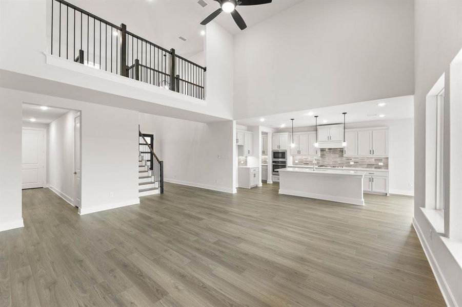 605 Aberdeen-Living Room-2