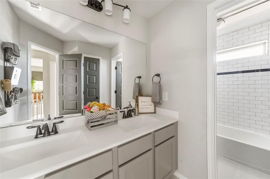 Image 38 of a home in Balmoral.