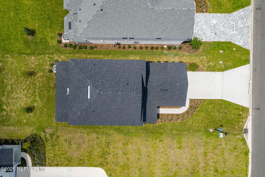 Image 62 of a home in Beacon Lake.