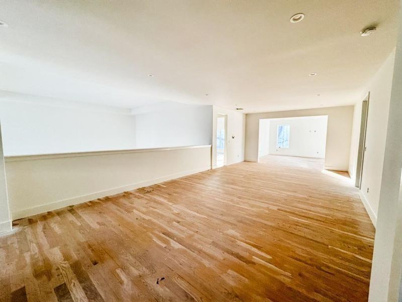 Spacious, unfurnished interior of a new home in , Sandy Springs (Image 68).