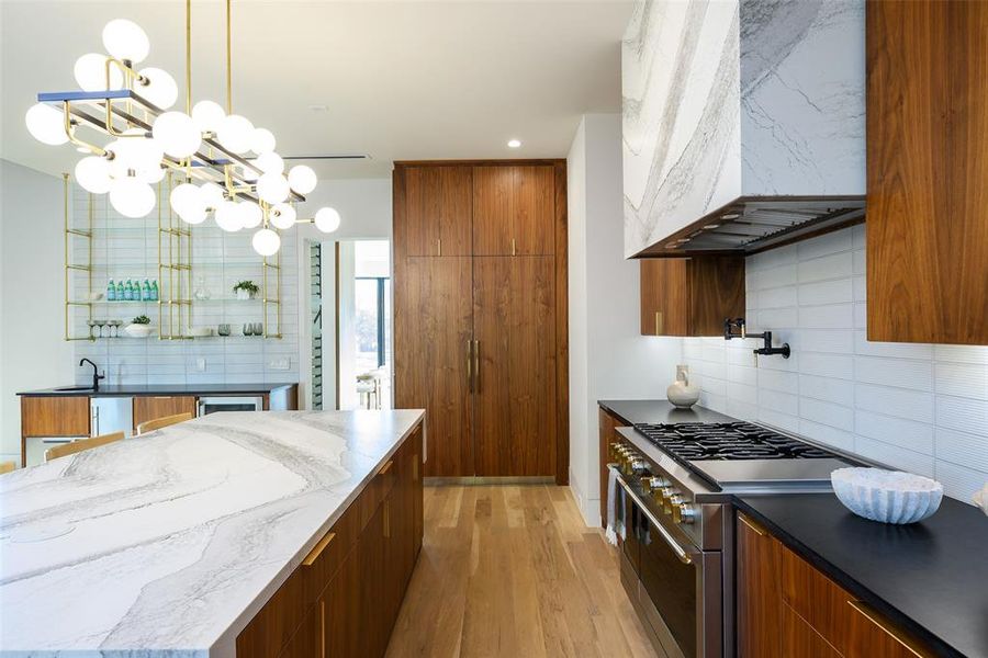 Furnished interior view inside a new home in , Dallas (Image 14).