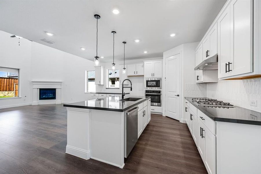 1708 Foxtail Drive ~ Ready Now 1708 Foxtail Drive ~ Ready Now