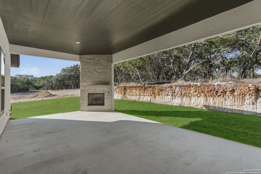 Exterior details and patio area of a home in Caliza Reserve, Boerne (Image 27).