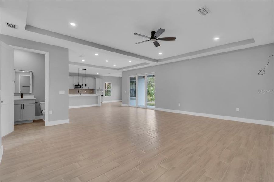 Spacious, unfurnished interior of a new home in , Palm Bay (Image 26). Spacious, unfurnished interior of a new home in , Palm Bay (Image 26).