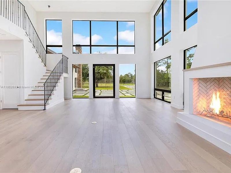 Spacious, unfurnished interior of a new home in , Orlando (Image 7). Spacious, unfurnished interior of a new home in , Orlando (Image 7).