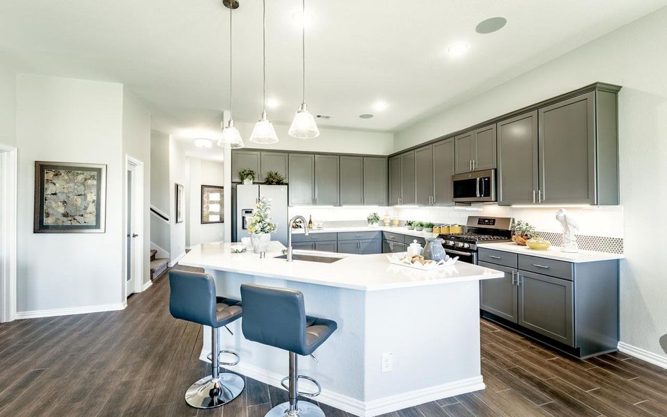 Furnished interior view inside a new home in Martha's Vineyard, Alvin (Image 24).