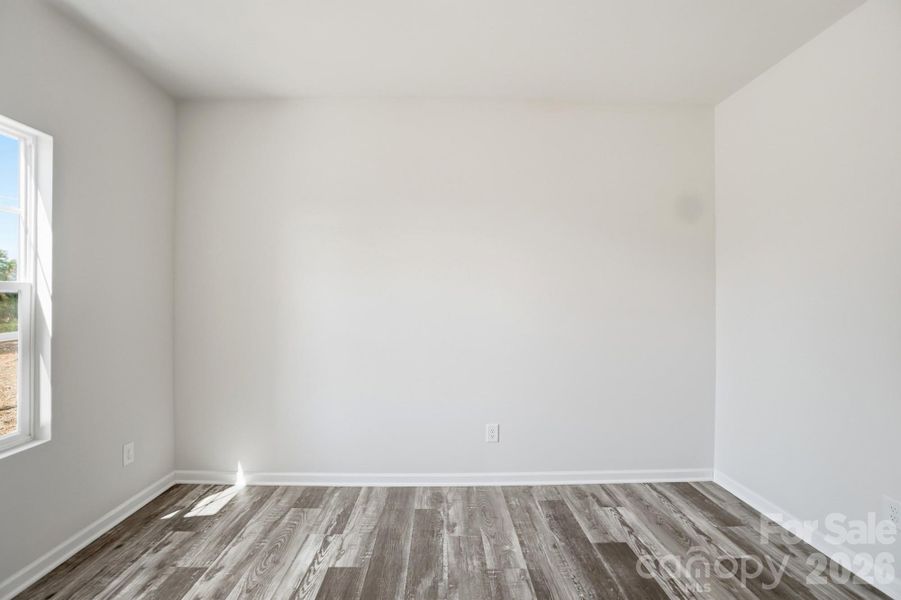 Spacious, unfurnished interior of a new home in , Lincolnton (Image 32).