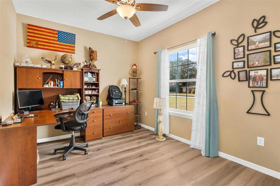 Furnished interior view inside a new home in , Umatilla (Image 41).