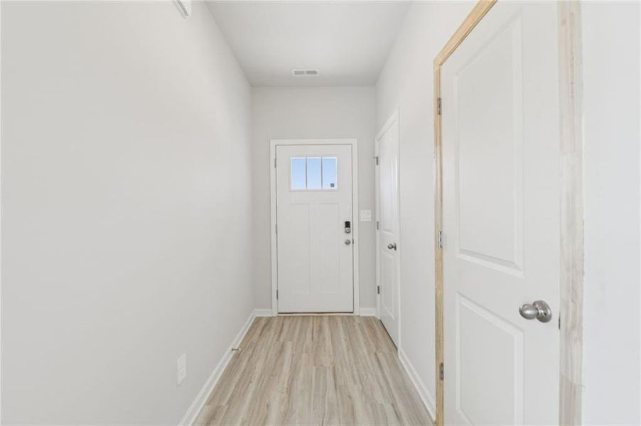 Spacious, unfurnished interior of a new home in Avalon - Reserve Series, Conyers (Image 29).