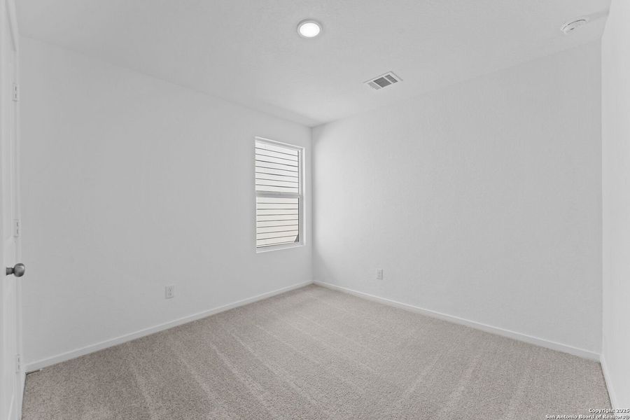 Spacious, unfurnished interior of a new home in , New Braunfels (Image 14).