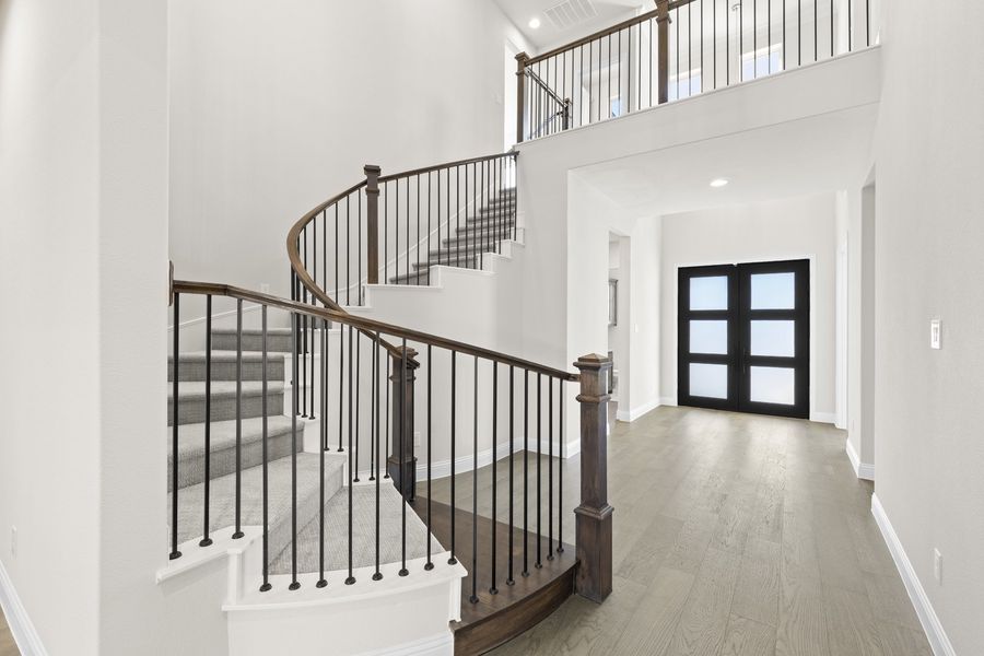 Spacious, unfurnished interior of a new home in Estates at Rockhill, Frisco (Image 18). Spacious, unfurnished interior of a new home in Estates at Rockhill, Frisco (Image 18).