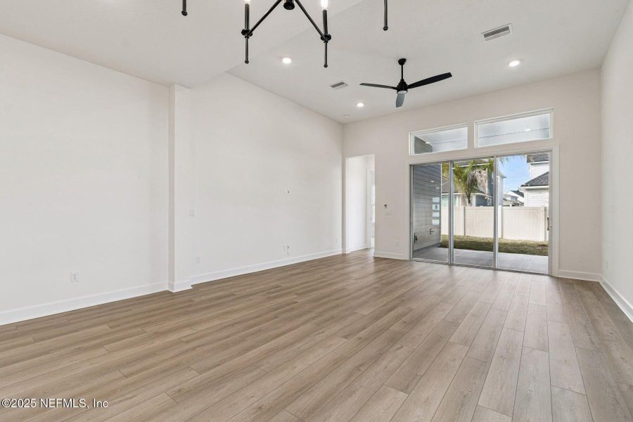 Spacious, unfurnished interior of a new home in Crosswinds 40’, Ponte Vedra (Image 23).