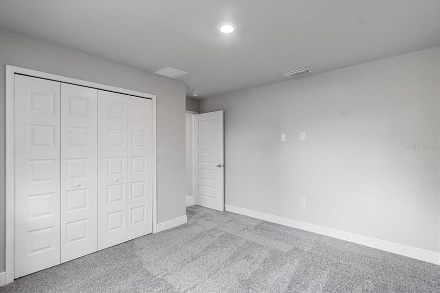 Spacious, unfurnished interior of a new home in , Port Charlotte (Image 18).