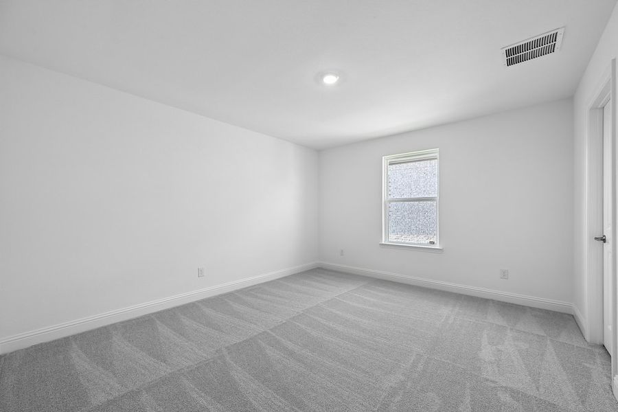 Spacious, unfurnished interior of a new home in The Ridge at Northlake, Northlake (Image 29).