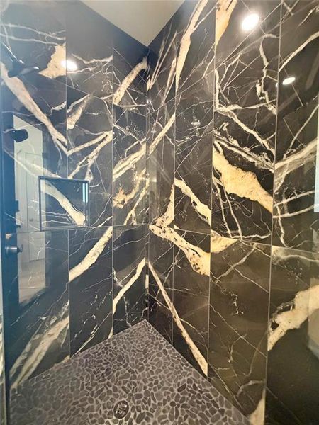 Close-up of interior finishes inside a home in , Weatherford (Image 23).