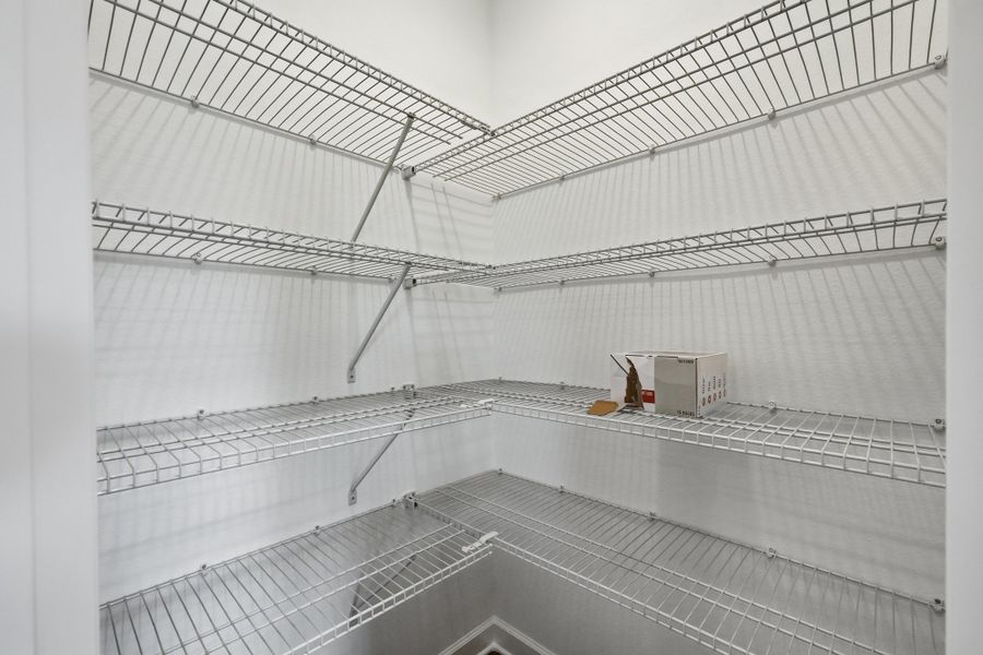 Spacious, unfurnished interior of a new home in Barton's Bend, Crestview (Image 47).