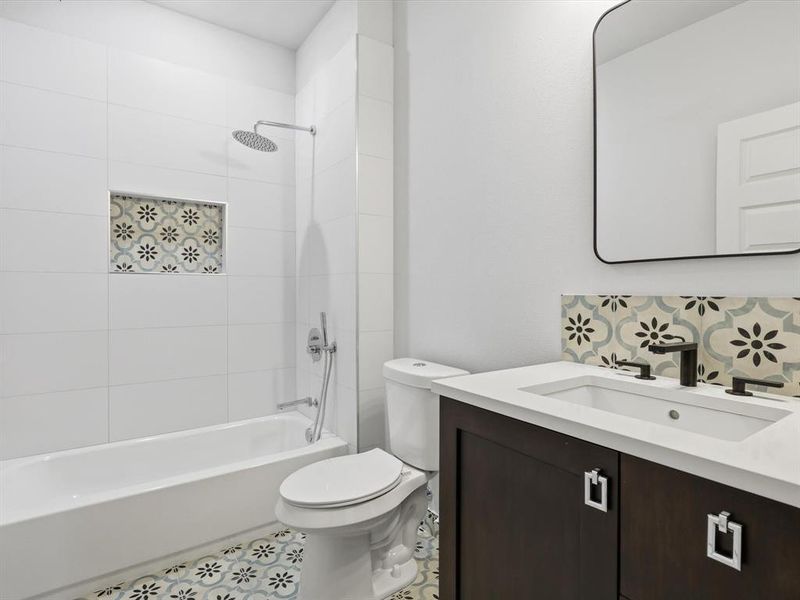 Furnished interior view inside a new home in , Dallas (Image 16). Furnished interior view inside a new home in , Dallas (Image 16).