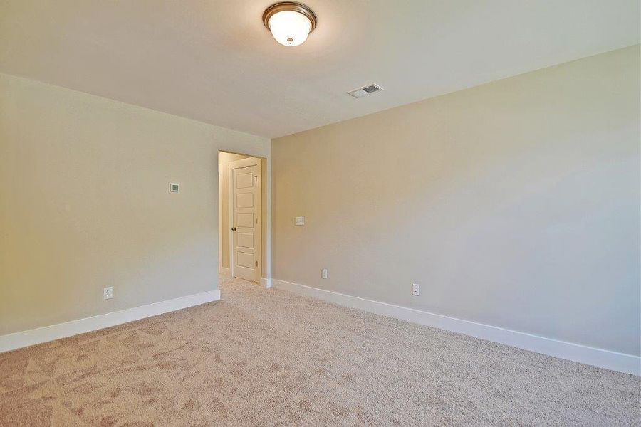 Spacious, unfurnished interior of a new home in Creek Pointe, Moncks Corner (Image 22).