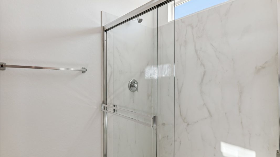 Spacious, unfurnished interior of a new home in Copper Falls, Buckeye (Image 17).