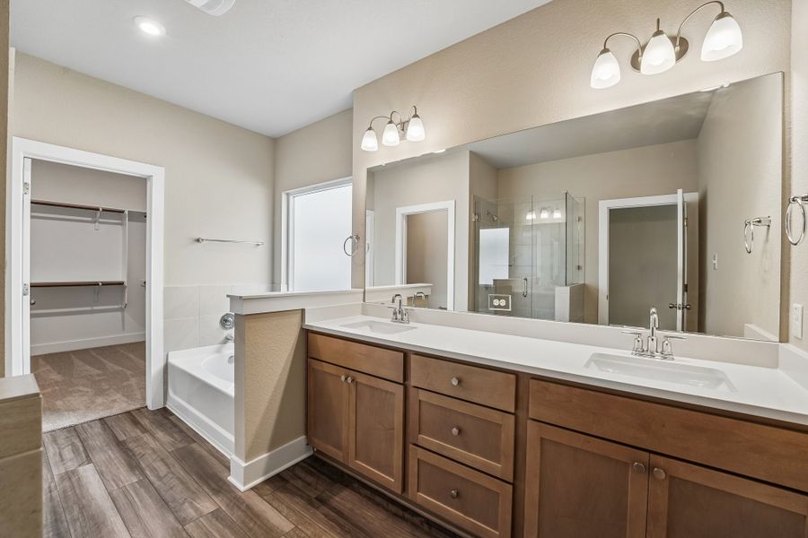 Furnished interior view inside a new home in Hartrick Ranch, Temple (Image 5).