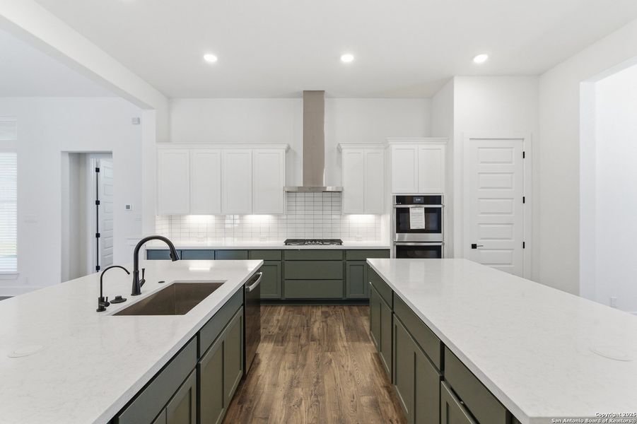 Furnished interior view inside a new home in Mesa Western, Cibolo (Image 11).