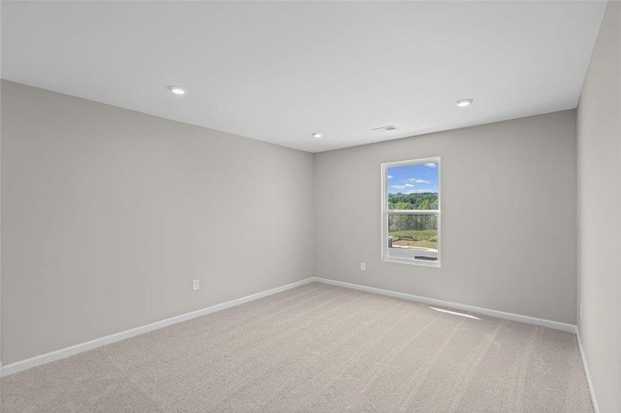 Spacious, unfurnished interior of a new home in Twin Lakes, Hoschton (Image 31). Spacious, unfurnished interior of a new home in Twin Lakes, Hoschton (Image 31).