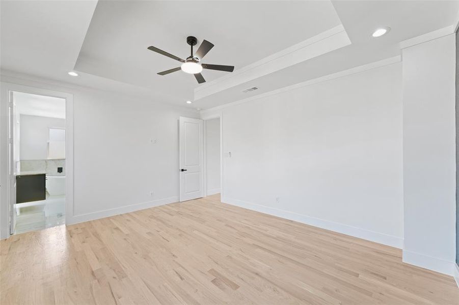 Spacious, unfurnished interior of a new home in , Dallas (Image 21).