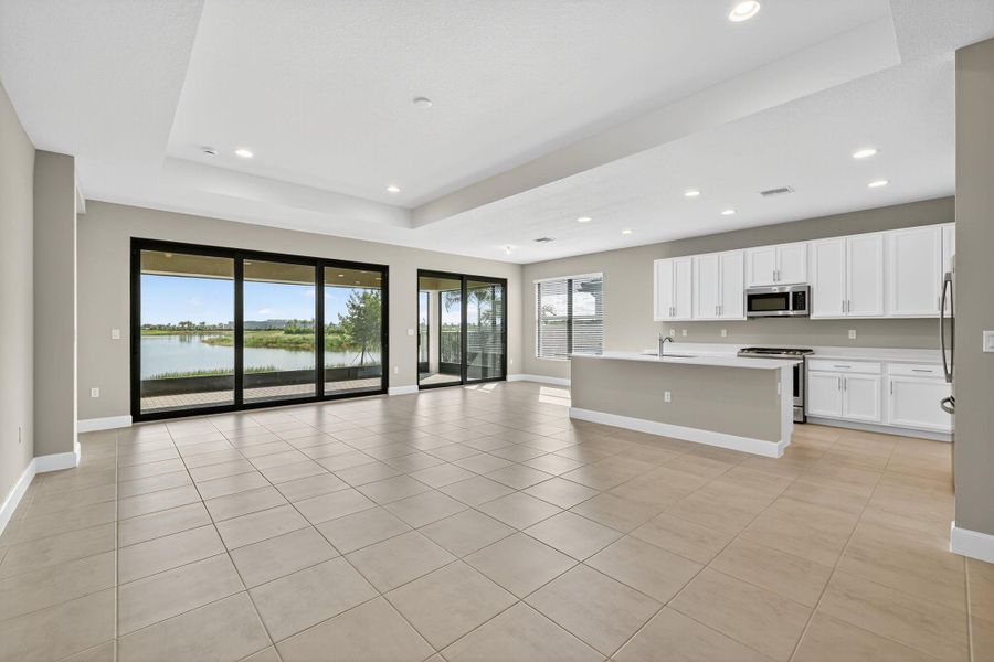 Spacious, unfurnished interior of a new home in , Port St. Lucie (Image 30).