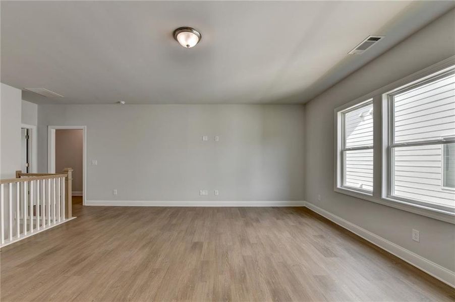 Spacious, unfurnished interior of a new home in , Suwanee (Image 53).