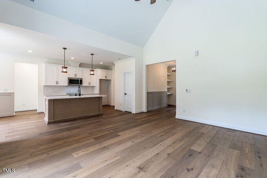 011-680x453-family-room