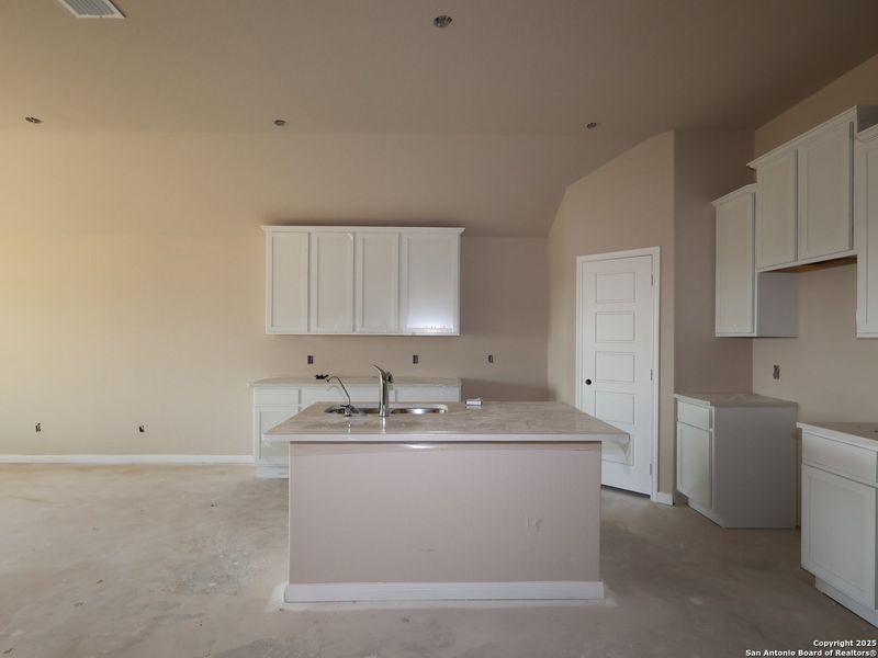 Image 37 of a home in Hunters Ranch.