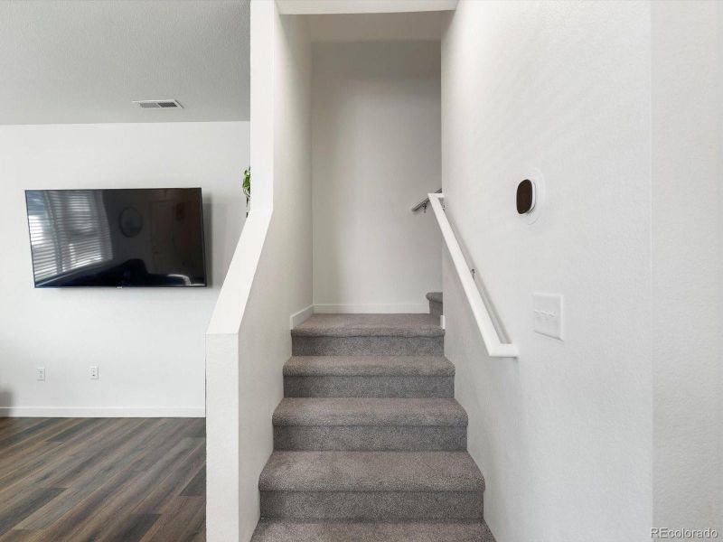 Spacious, unfurnished interior of a new home in , Fort Lupton (Image 20).