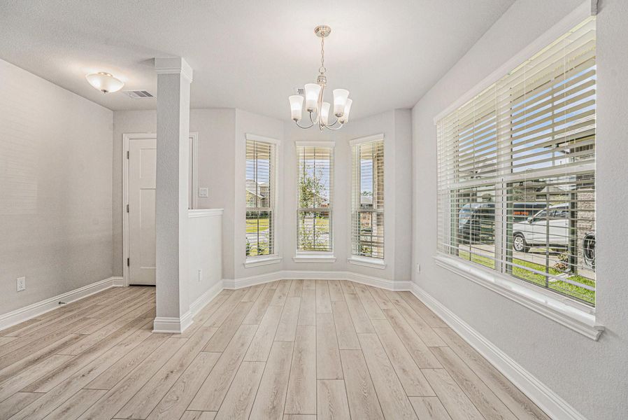 Spacious, unfurnished interior of a new home in Lago Mar, Texas City (Image 9). Spacious, unfurnished interior of a new home in Lago Mar, Texas City (Image 9).